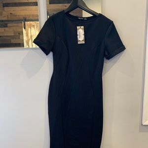 Boohoo flattering body con black dress US8